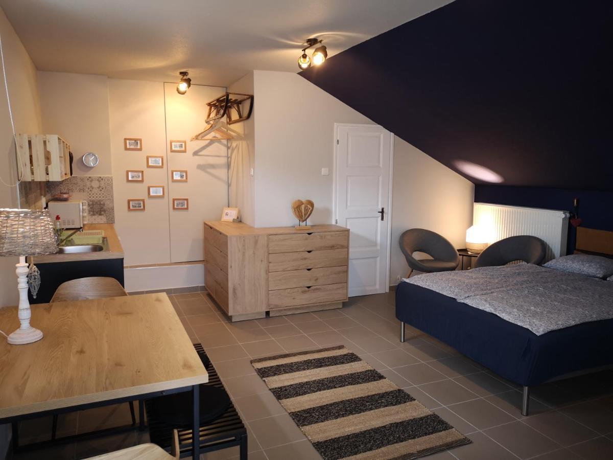 Gyoengyszem Vendeghaz Hotel Егер Екстериор снимка